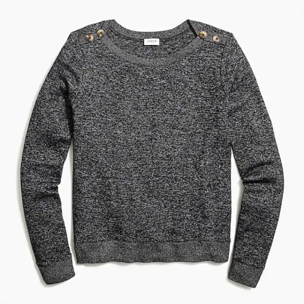 ✨2 for 45✨ Button shoulder top sweater in signature cozy yarn